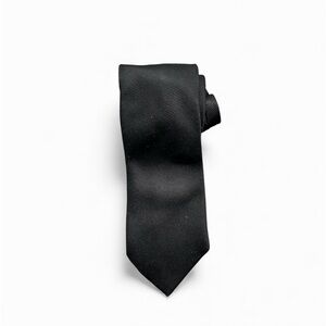 Tom Ford Black Silk Tie – Classic Width – Elegant Formal Menswear